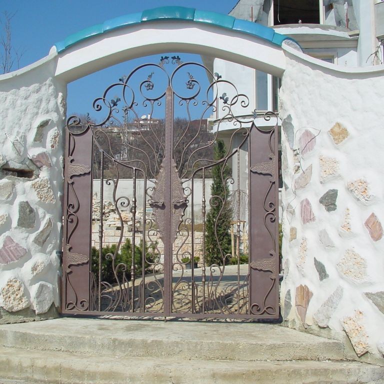 Gate  41008